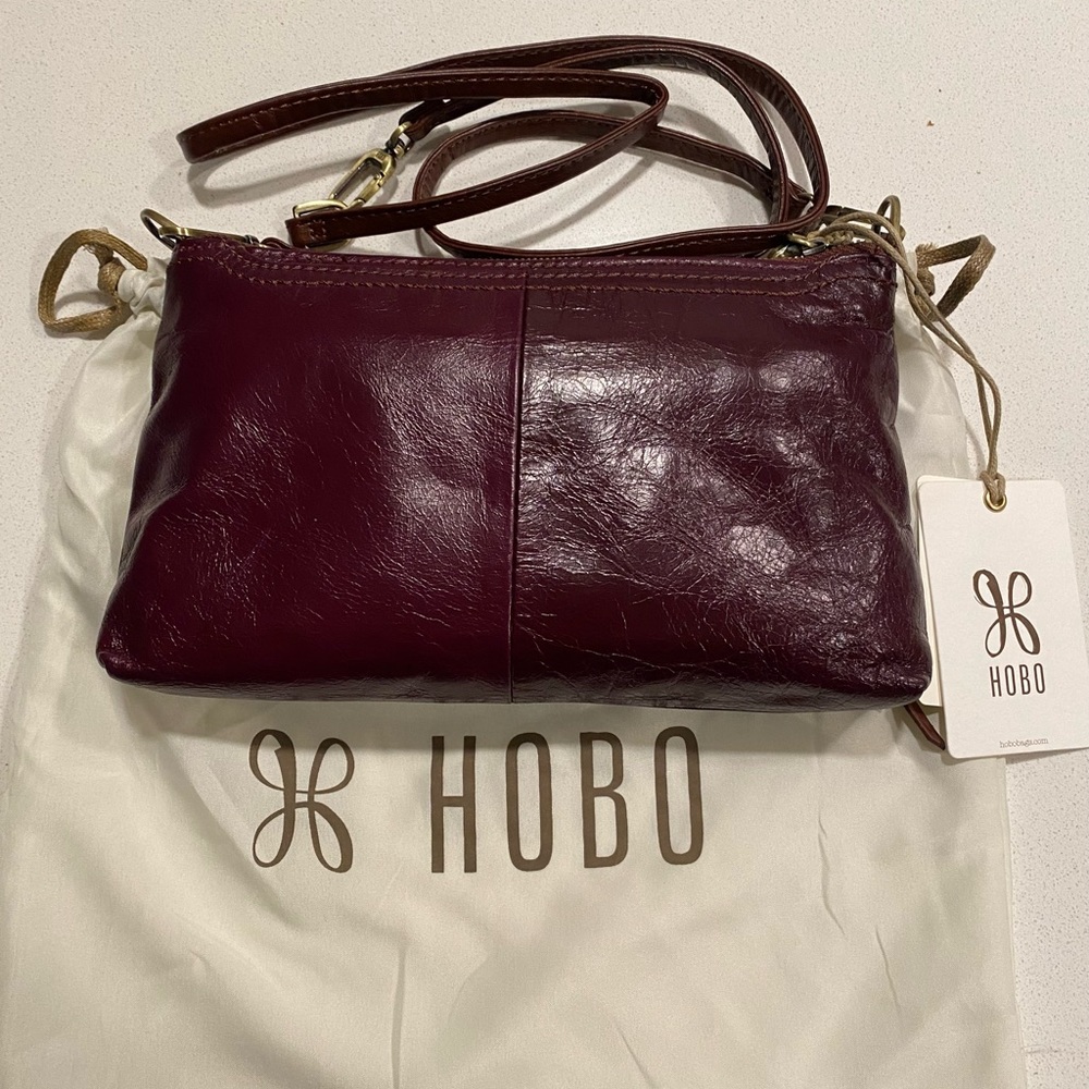 BEAUTIFUL DARCY HOBO HANDBAG! Brand new with tags! Never worn! Classy and Chic!
